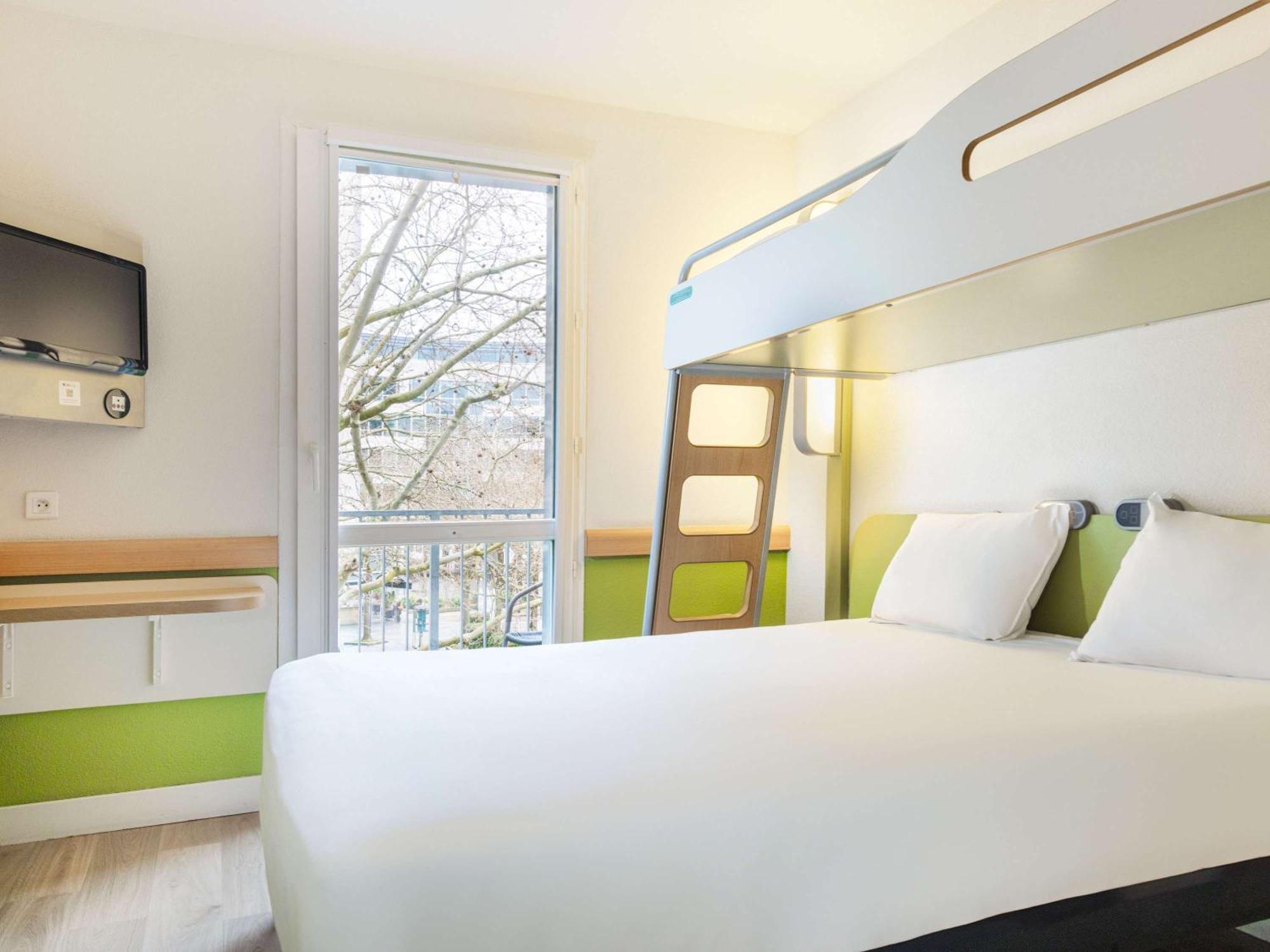 Ibis Budget Issy Les Moulineaux Paris Ouest Esterno foto
