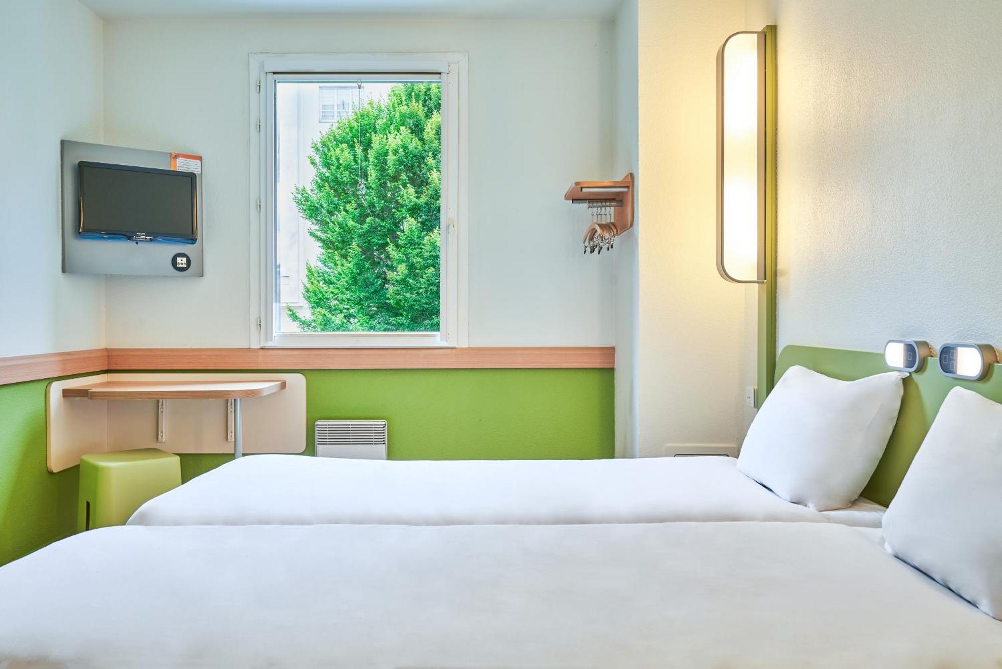 Ibis Budget Issy Les Moulineaux Paris Ouest Esterno foto