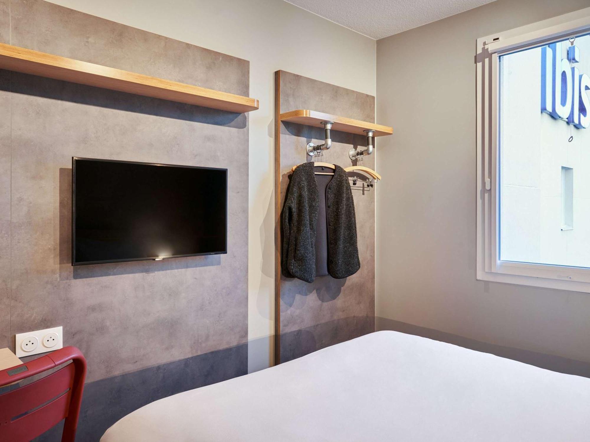 Ibis Budget Issy Les Moulineaux Paris Ouest Esterno foto