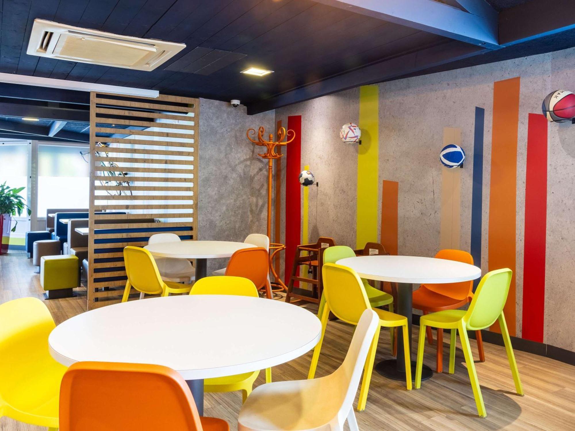 Ibis Budget Issy Les Moulineaux Paris Ouest Esterno foto