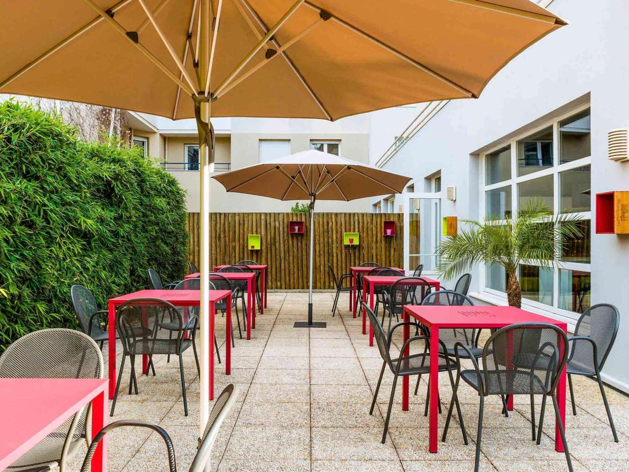 Ibis Budget Issy Les Moulineaux Paris Ouest Esterno foto
